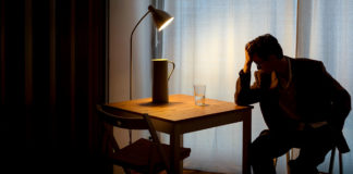 Depression, psykisk ohälsa. Foto: Florian Pérennès. Licens: Unsplash.com (free use)